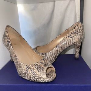 Stuart weitzman snakeskin look heels